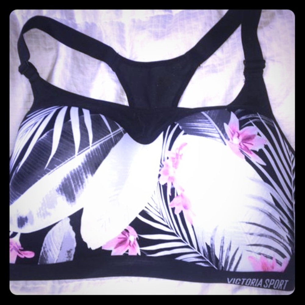 Victoria secret sports bras